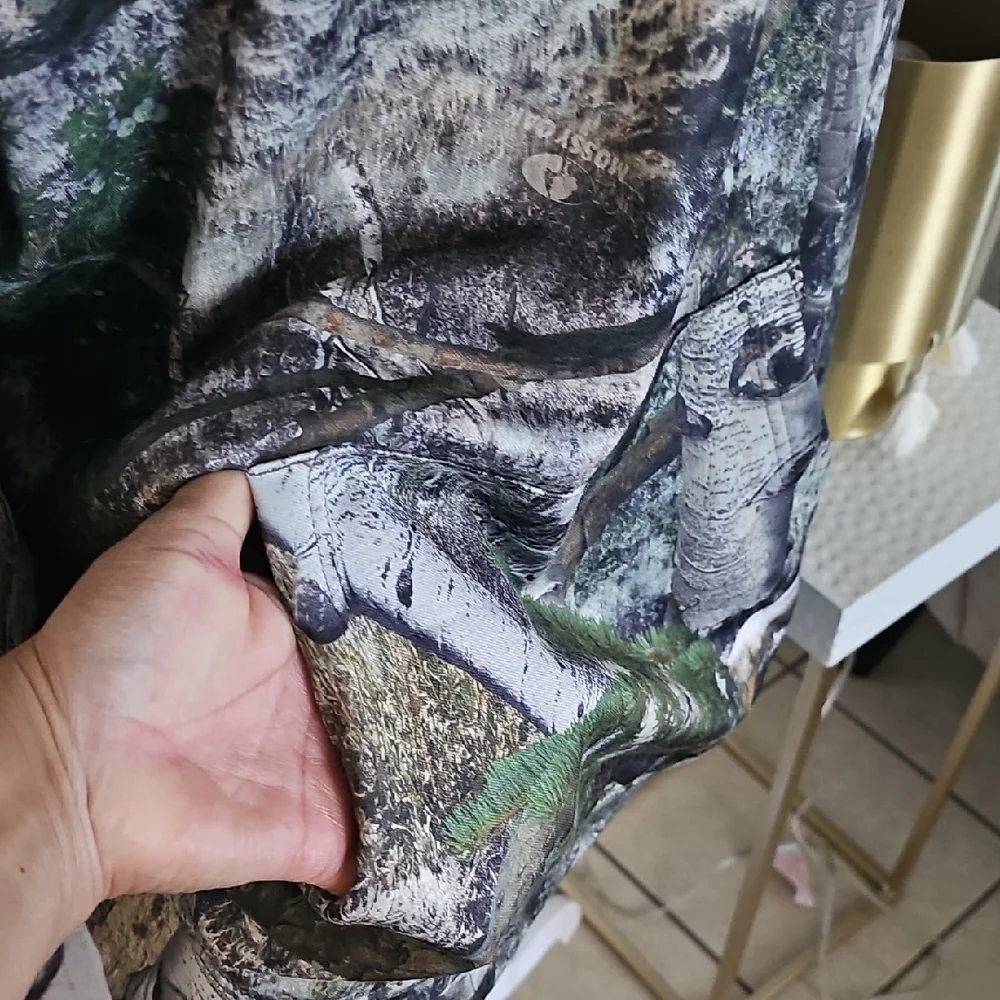 Mossy Oak Forest Camo Hoodie - Picture 4 of 9